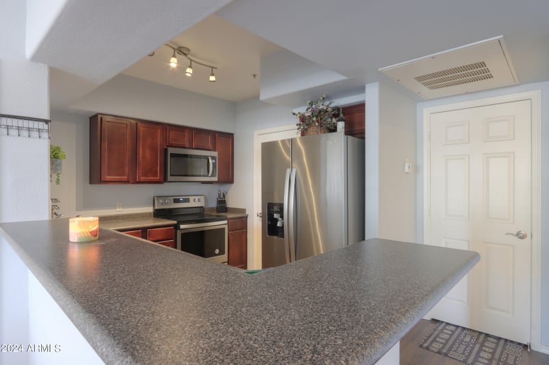 15095 Thompson Peak Pw #2115, Scottsdale, AZ 85260