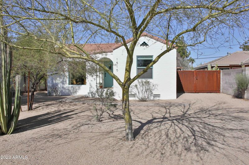 1510 E Almeria Rd, Phoenix, AZ 85006