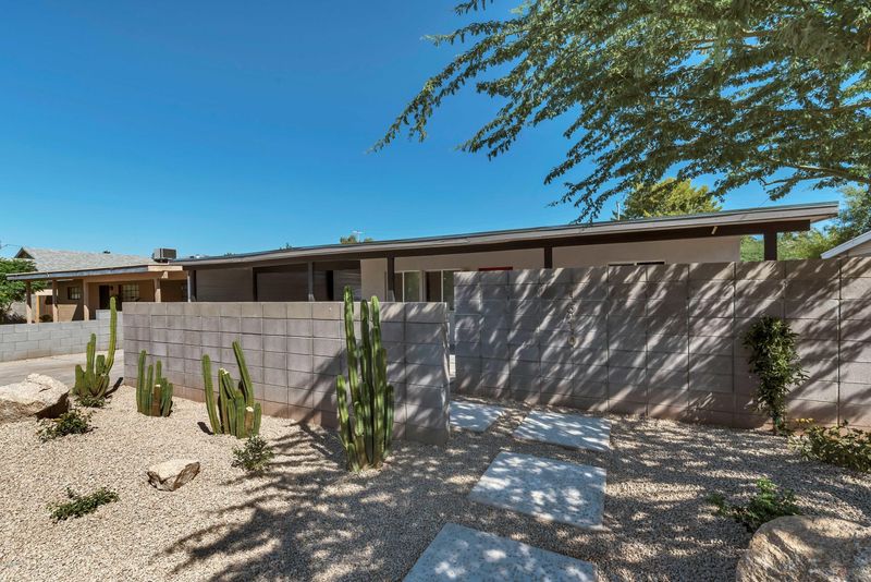 1510 E Whitton Ave, Phoenix, AZ 85014