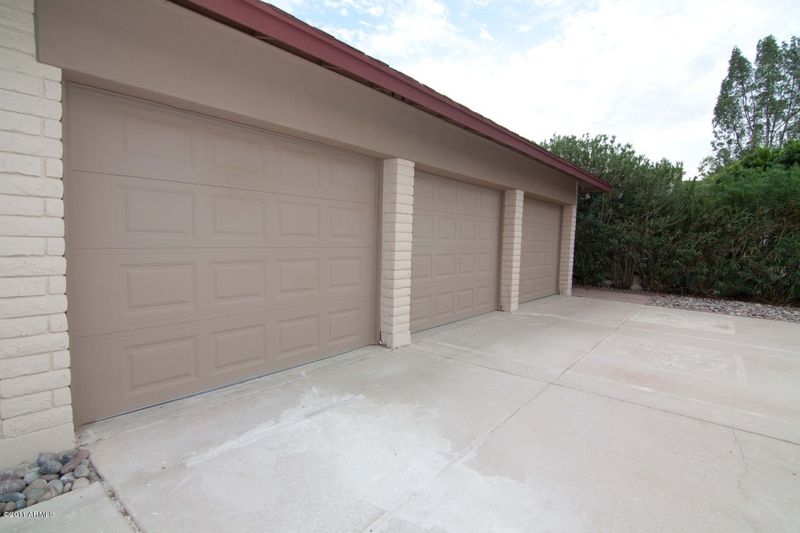 1510 W Knowles Cir, Mesa, AZ 85202