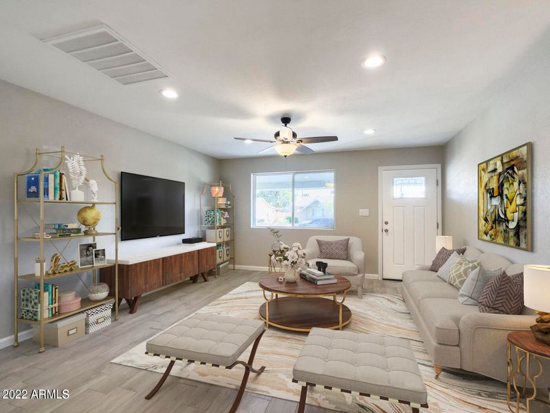 1510 W Saint John Rd, Phoenix, AZ 85023