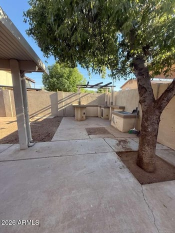 1511 Fremont Rd, Phoenix, AZ 85042