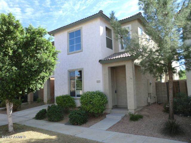 1511 E Sheraton Ln, Phoenix, AZ 85040