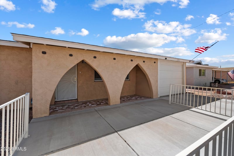 1511 Grand Dr, Apache Junction, AZ 85120