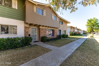 1511 Hazelwood St, Phoenix, AZ 85015