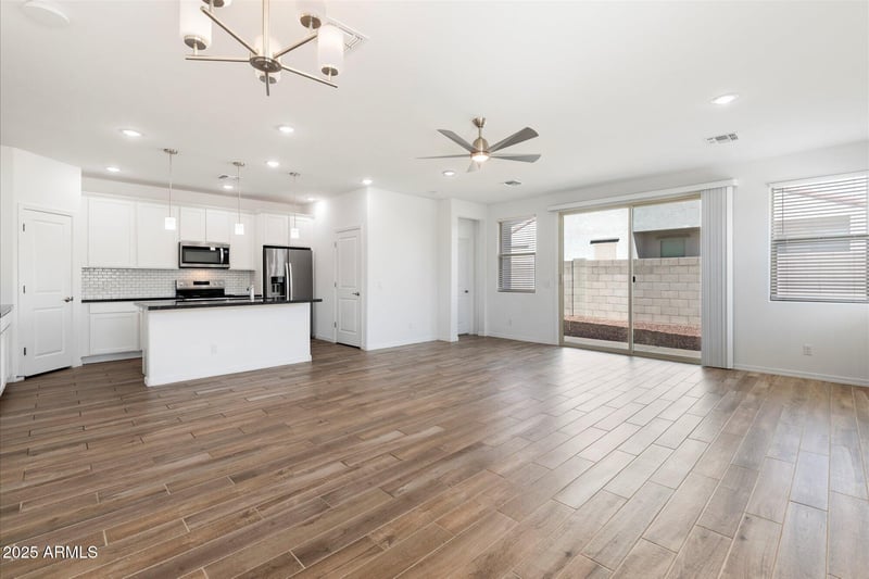 15112 Hadley St, Goodyear, AZ 85338