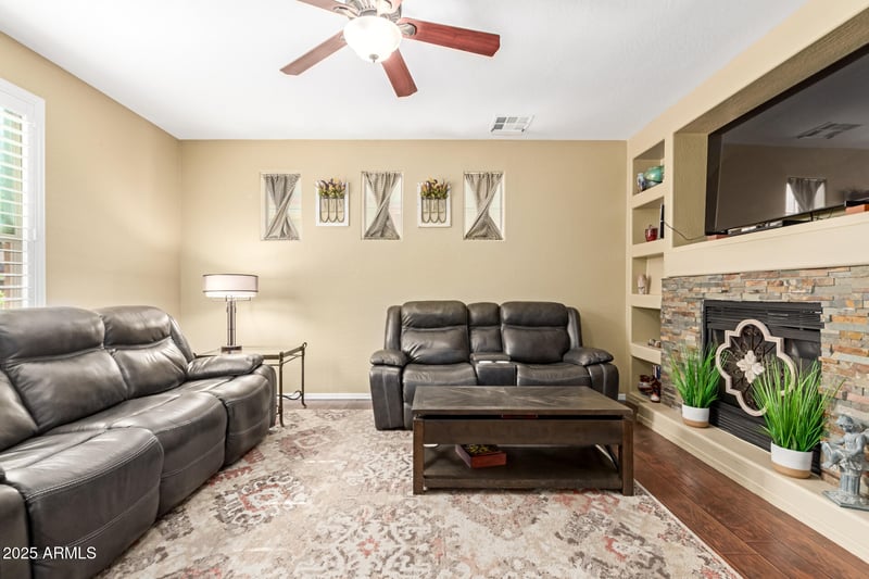 15112 Windrose Dr, Surprise, AZ 85379