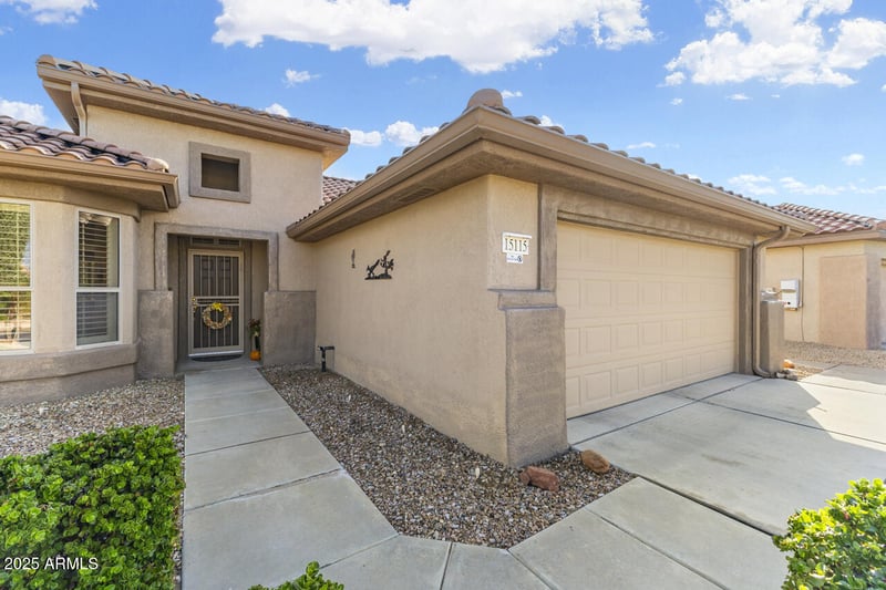 15115 Pinehurst Ln, Surprise, AZ 85374