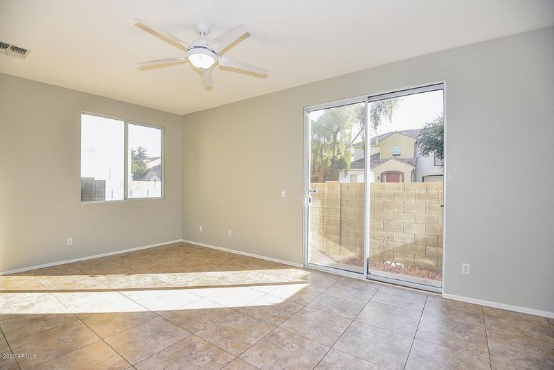 1512 E Romley Ave, Phoenix, AZ 85040