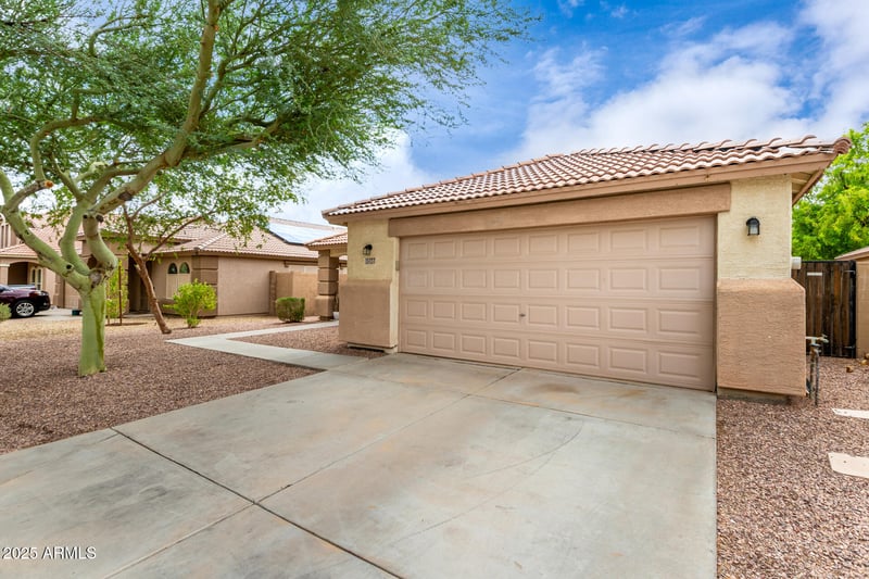 15127 Monroe St, Goodyear, AZ 85338