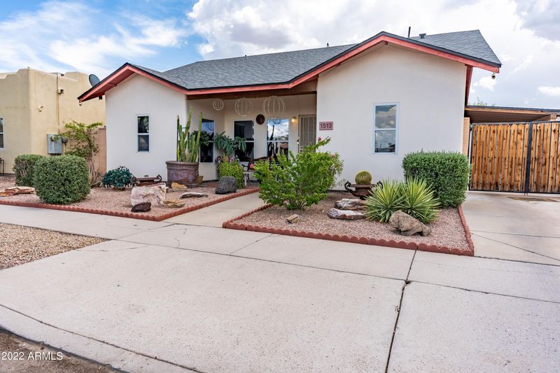 1513 E Saint Anne Ave, Phoenix, AZ 85042