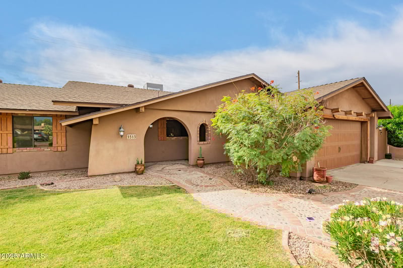 1513 Greenway St, Mesa, AZ 85203