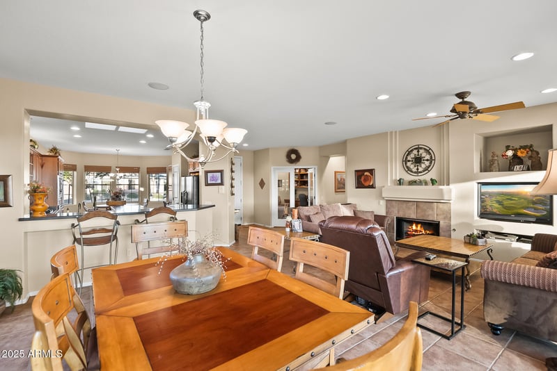 15131 Daybreak Dr, Surprise, AZ 85374