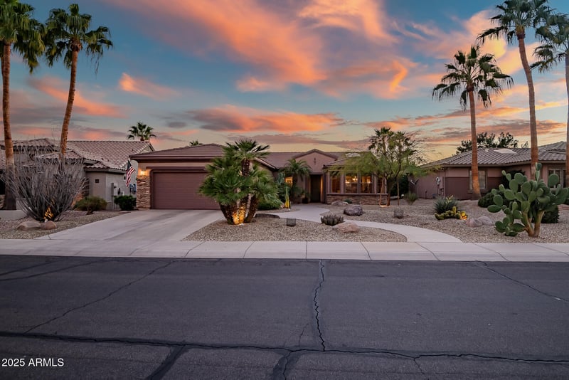 15131 Daybreak Dr, Surprise, AZ 85374