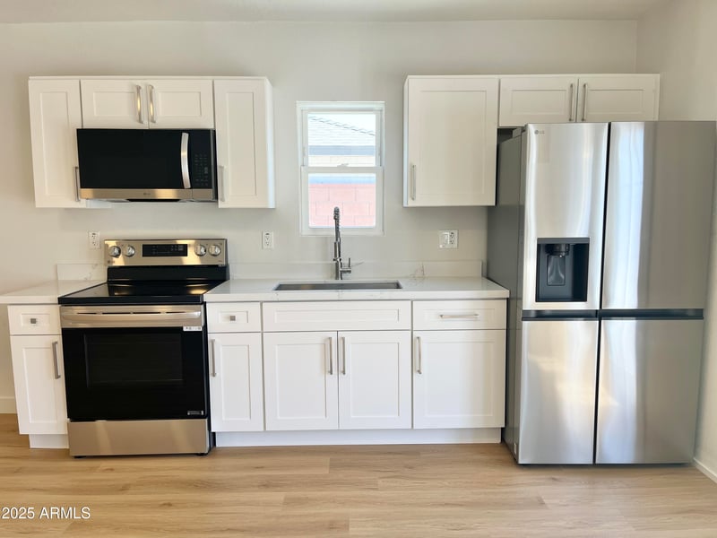 1514 Lynwood St, Phoenix, AZ 85007