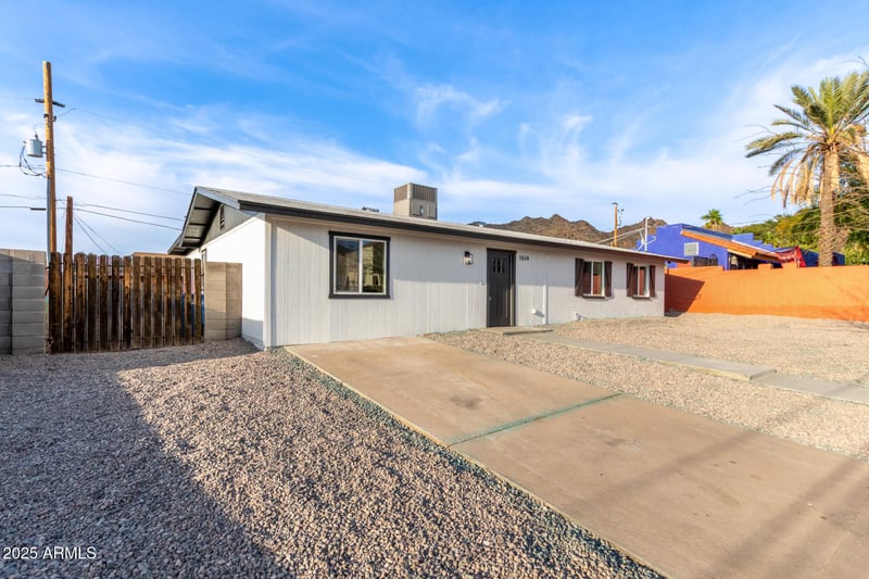 1514 Turquoise Ave, Phoenix, AZ 85020