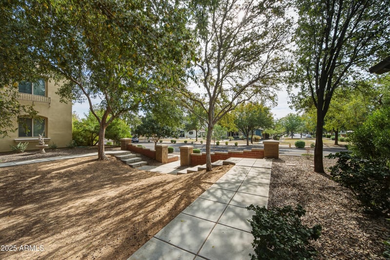 15141 Alexandria Way, Surprise, AZ 85379