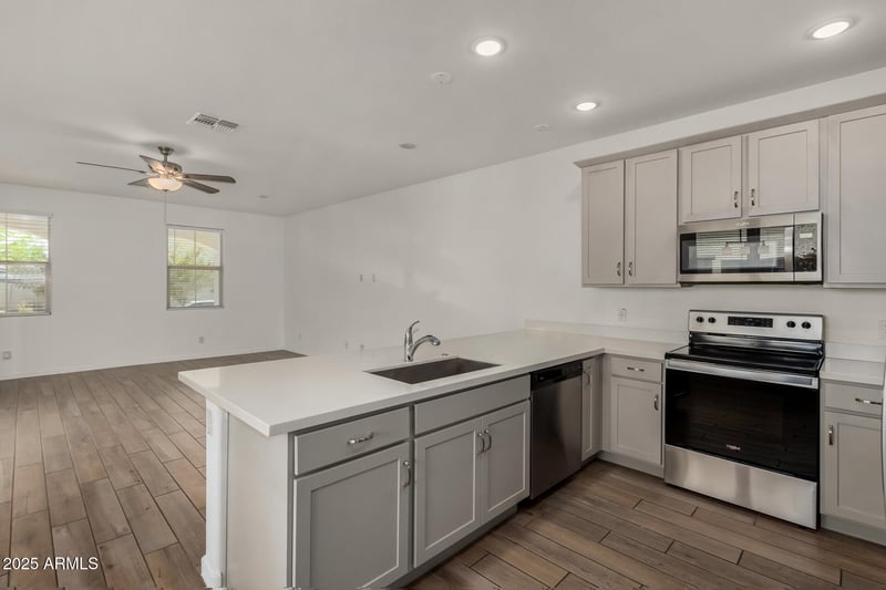 15142 Sherman St, Goodyear, AZ 85338