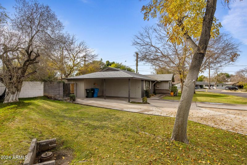 1515 E Mclellan Blvd, Phoenix, AZ 85014