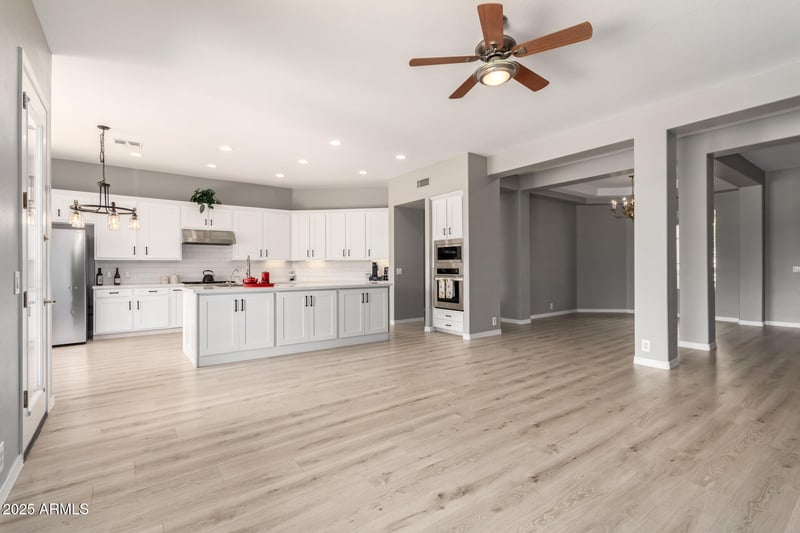 1515 Los Alamos Cir, Mesa, AZ 85213