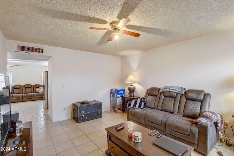 1515 S Lee Cir, Mesa, AZ 85204