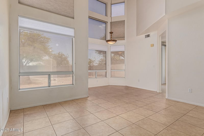 1515 South Fork Dr, Phoenix, AZ 85048