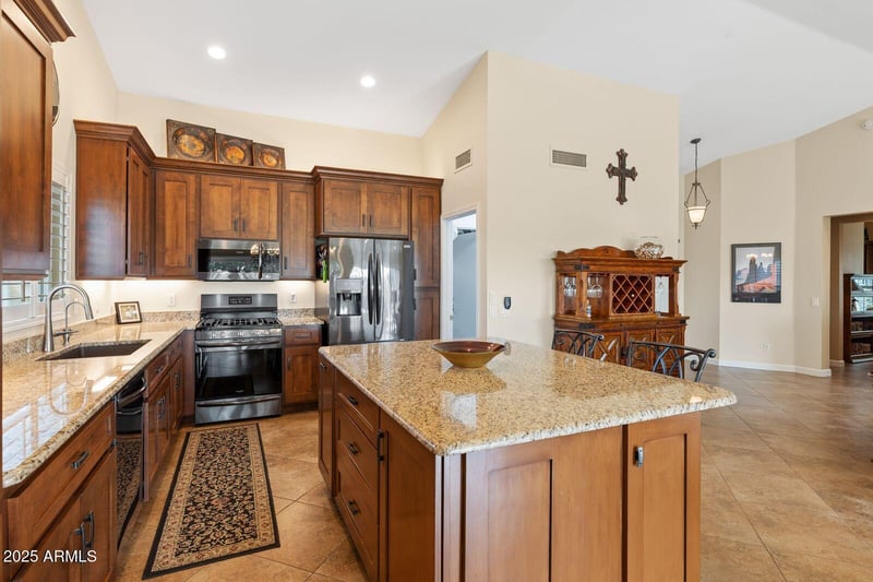 15155 Robson Cir, Goodyear, AZ 85395