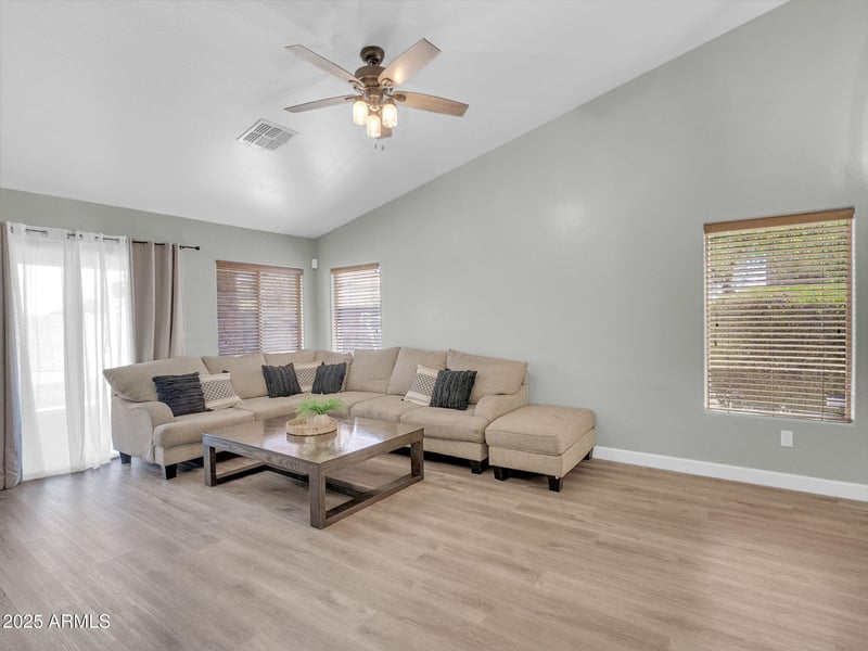 1516 Nancy Ln, Phoenix, AZ 85041