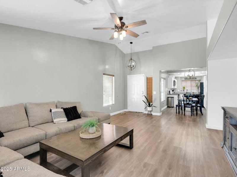 1516 Nancy Ln, Phoenix, AZ 85041