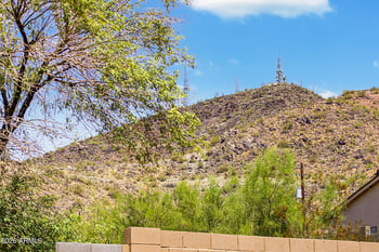 1516 W Shangri La Rd, Phoenix, AZ 85029