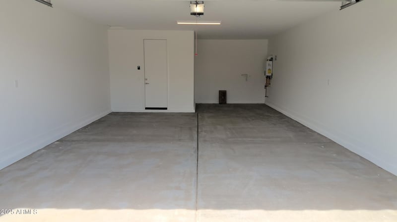 15162 Gray Fox Trl, Surprise, AZ 85387