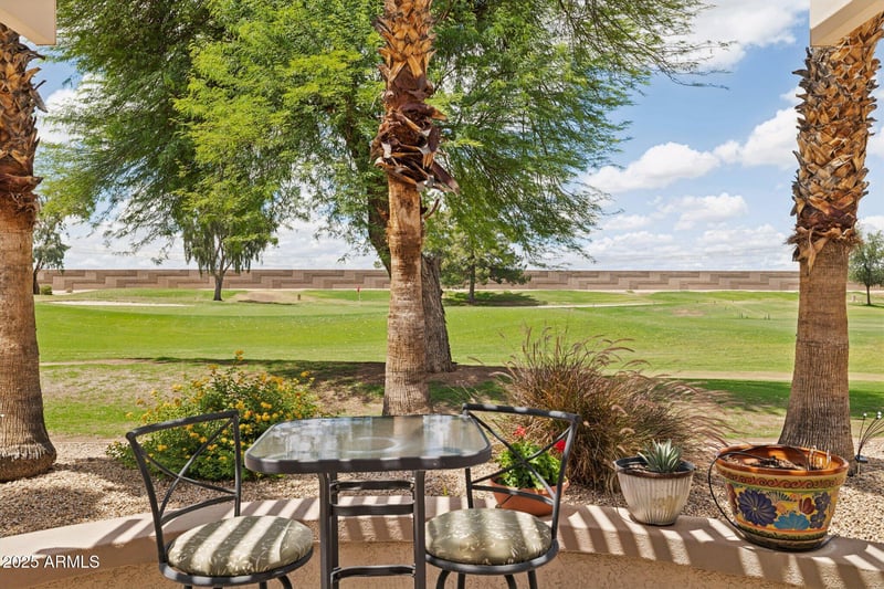 15162 Las Brizas Ln, Sun City West, AZ 85375