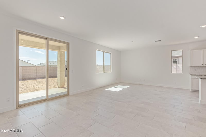 15167 Gray Fox Trl, Surprise, AZ 85387