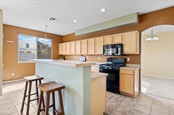 1517 80th Ln, Phoenix, AZ 85043