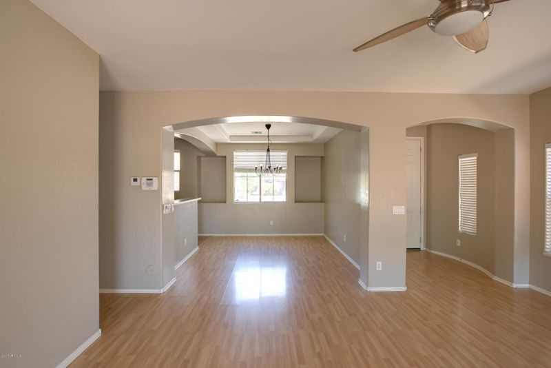 1517 E Gary Way, Phoenix, AZ 85042