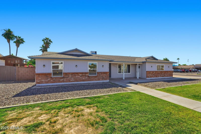 1517 Mclellan Rd, Mesa, AZ 85203