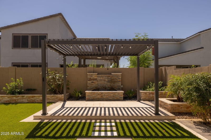 1517 Rakestraw Ln, Gilbert, AZ 85298