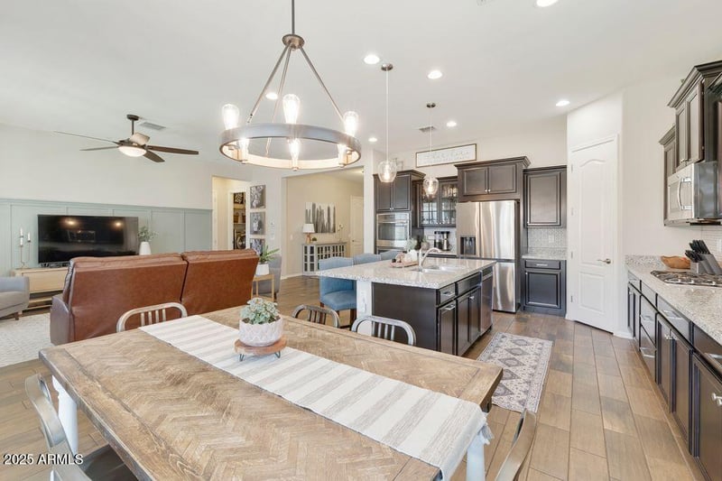 1517 Redondo Dr, Gilbert, AZ 85233