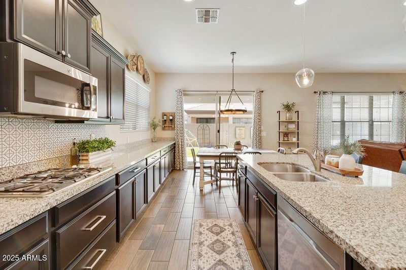 1517 Redondo Dr, Gilbert, AZ 85233