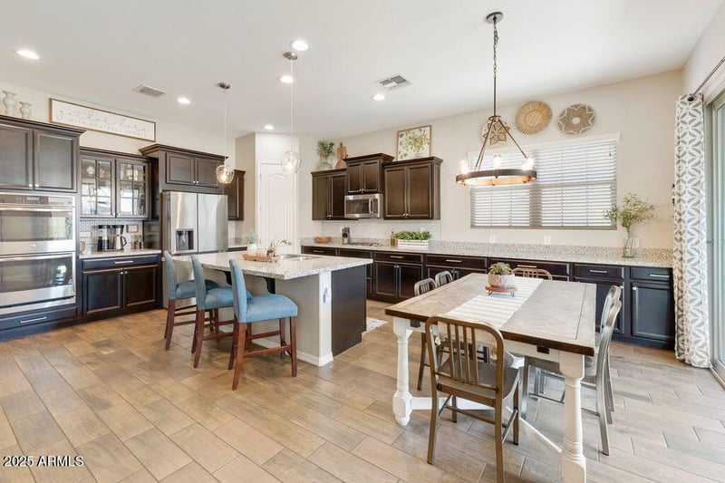 1517 Redondo Dr, Gilbert, AZ 85233