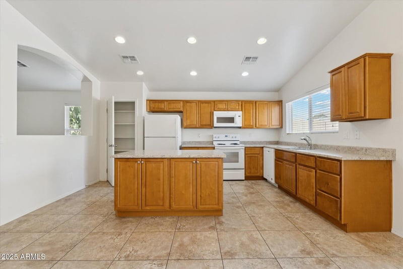 15172 Monroe St, Goodyear, AZ 85338