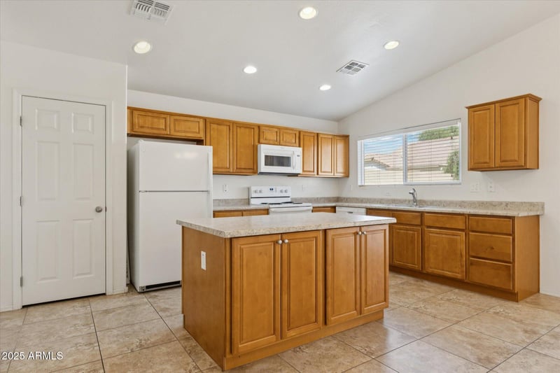 15172 Monroe St, Goodyear, AZ 85338