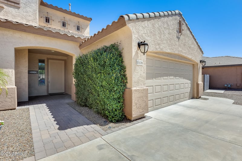 15178 Redfield Rd, Surprise, AZ 85379