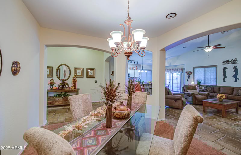 1518 Agrarian Hills Dr, San Tan Valley, AZ 85144