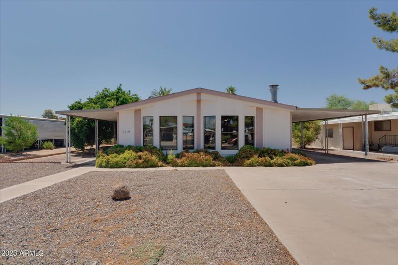 1519 E Helena Dr, Phoenix, AZ 85022