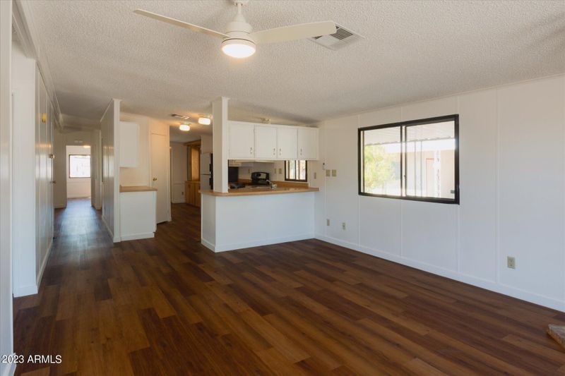 1519 E Helena Dr, Phoenix, AZ 85022
