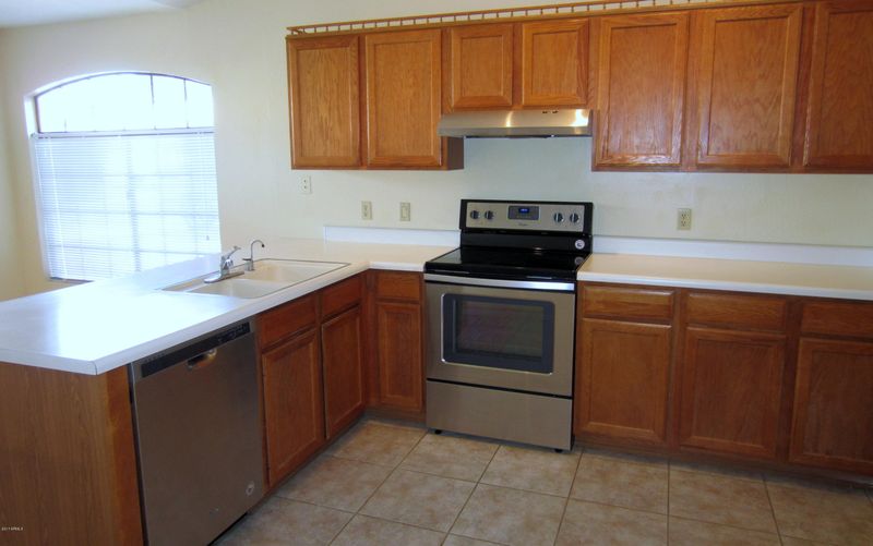 1519 E Vaughn Ave, Gilbert, AZ 85234