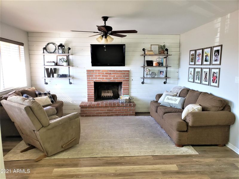1519 S San Marcos Dr, Apache Junction, AZ 85120