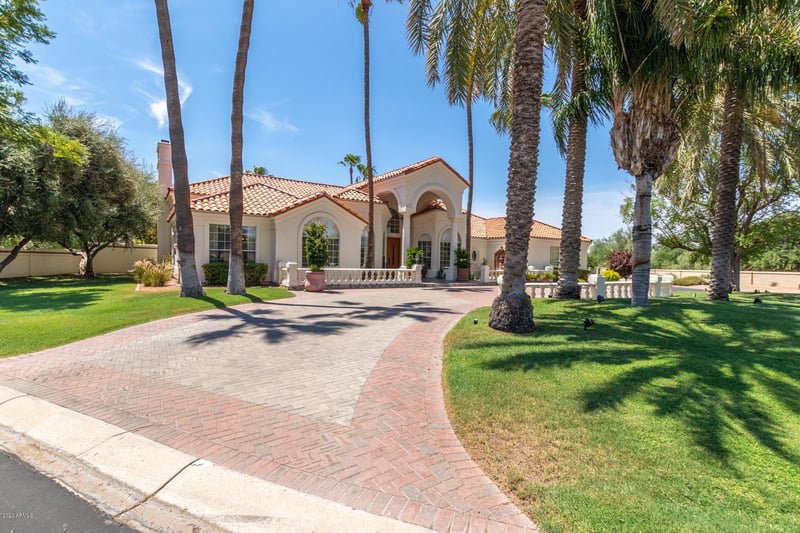 1519 W Caribbean Ln, Phoenix, AZ 85023
