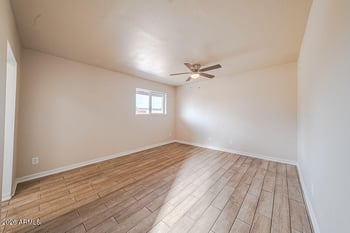 152 Hampton Ave, Mesa, AZ 85210